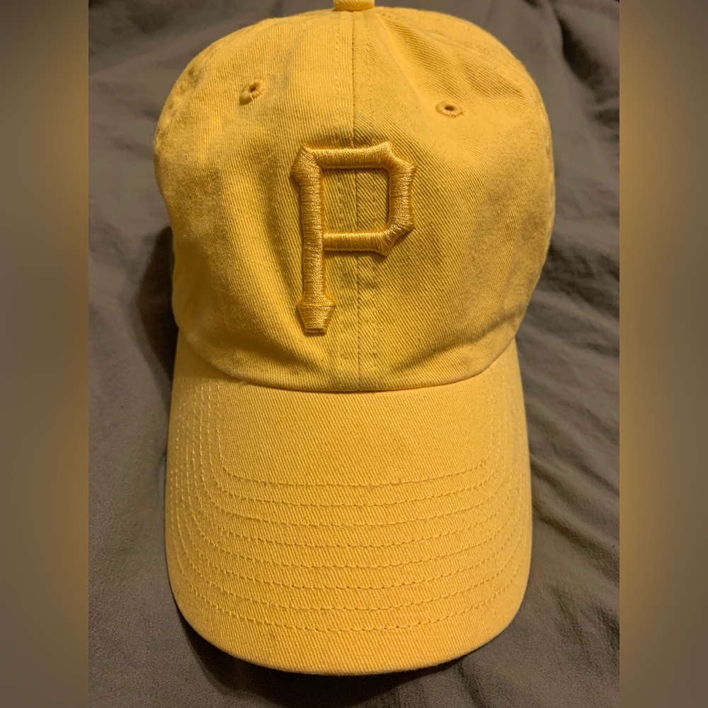 yellow pirates hat